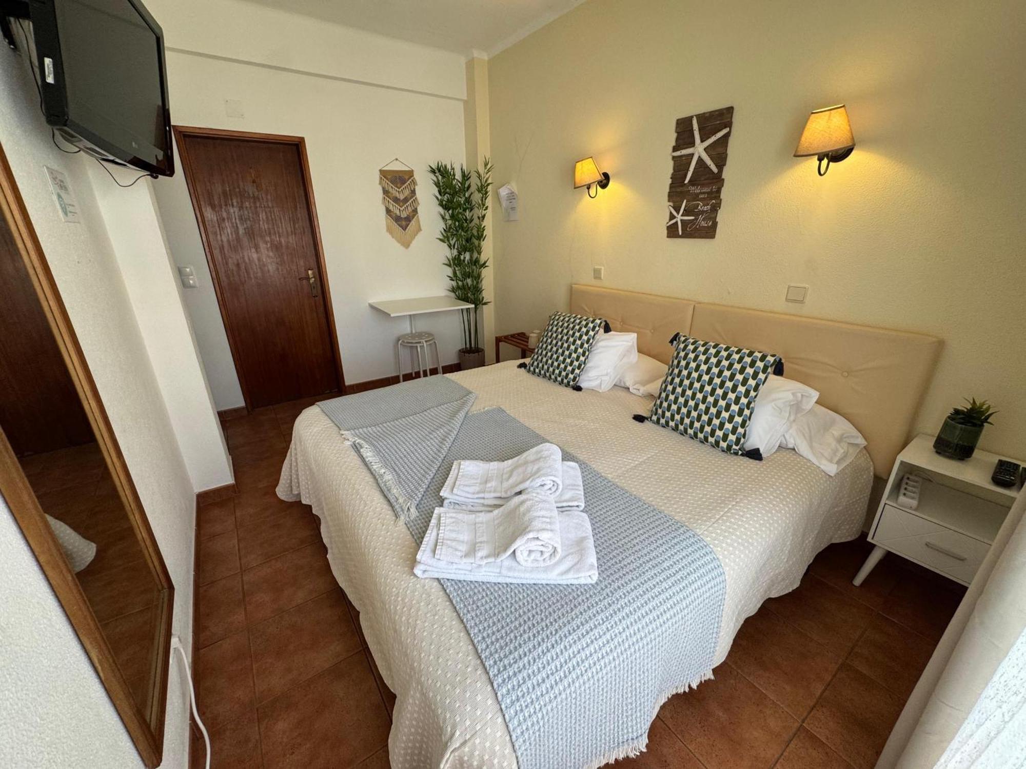 Quartos Abelha Porto Covo Bagian luar foto