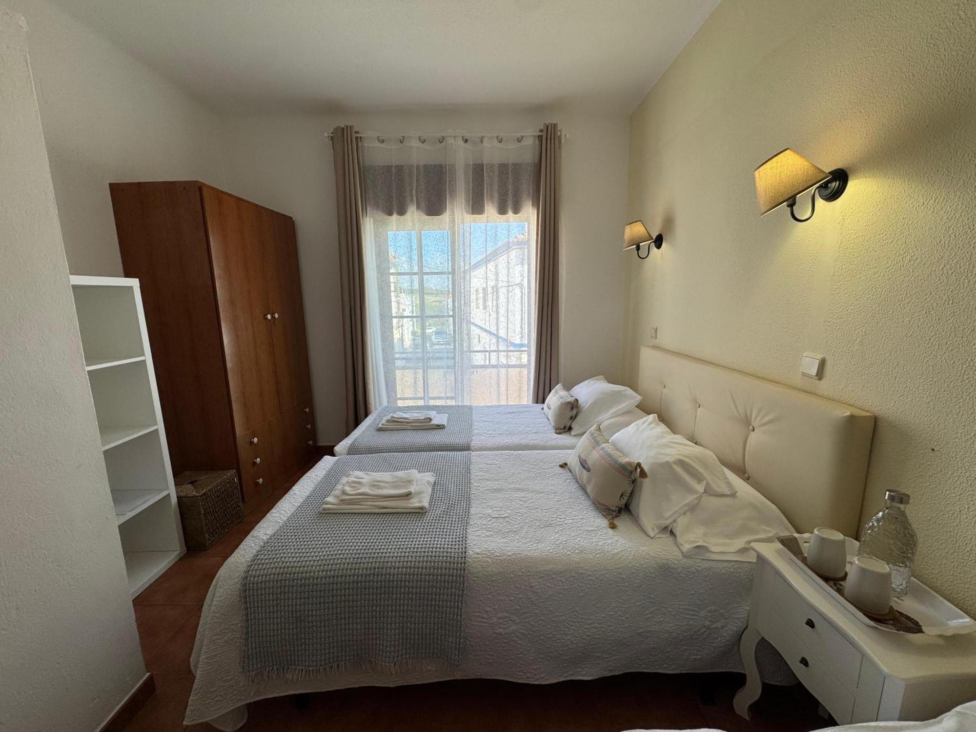 Quartos Abelha Porto Covo Bagian luar foto